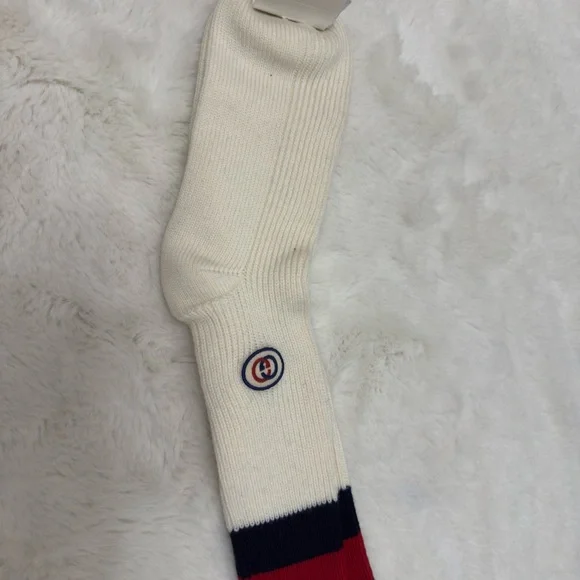 Gucci Cream and Black Ribbed socks with Logo Detail - Picture 2 of 5
